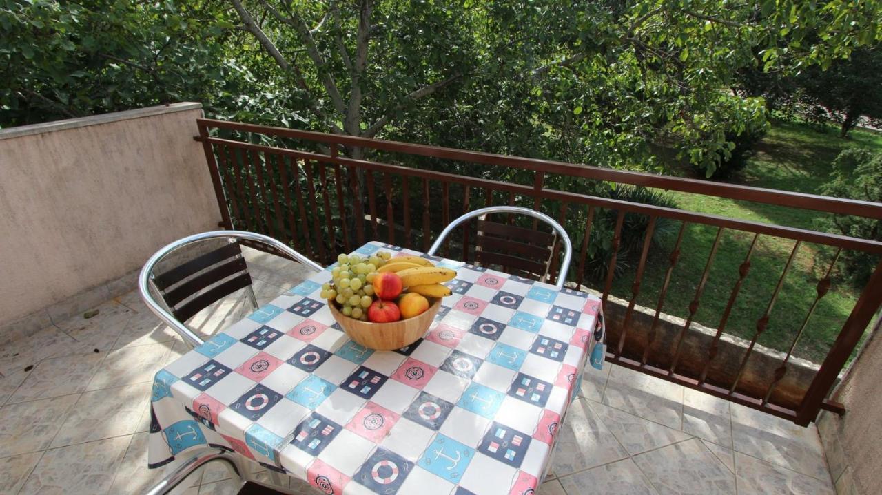 Apartments Grzetic Malinska Dış mekan fotoğraf